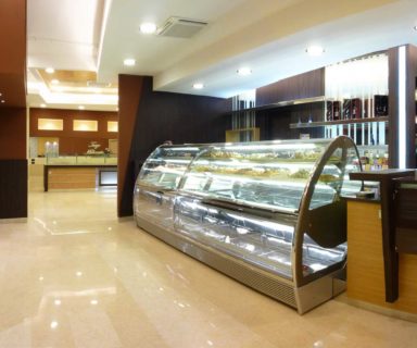 Arredamento su misura pasticceria