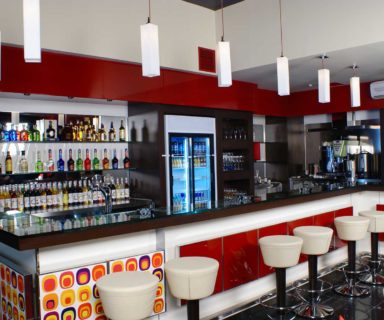 Arredo locali commerciali bar