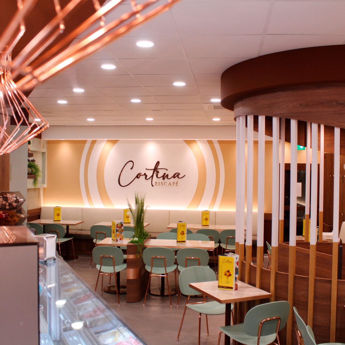 Eiscafè Cortina