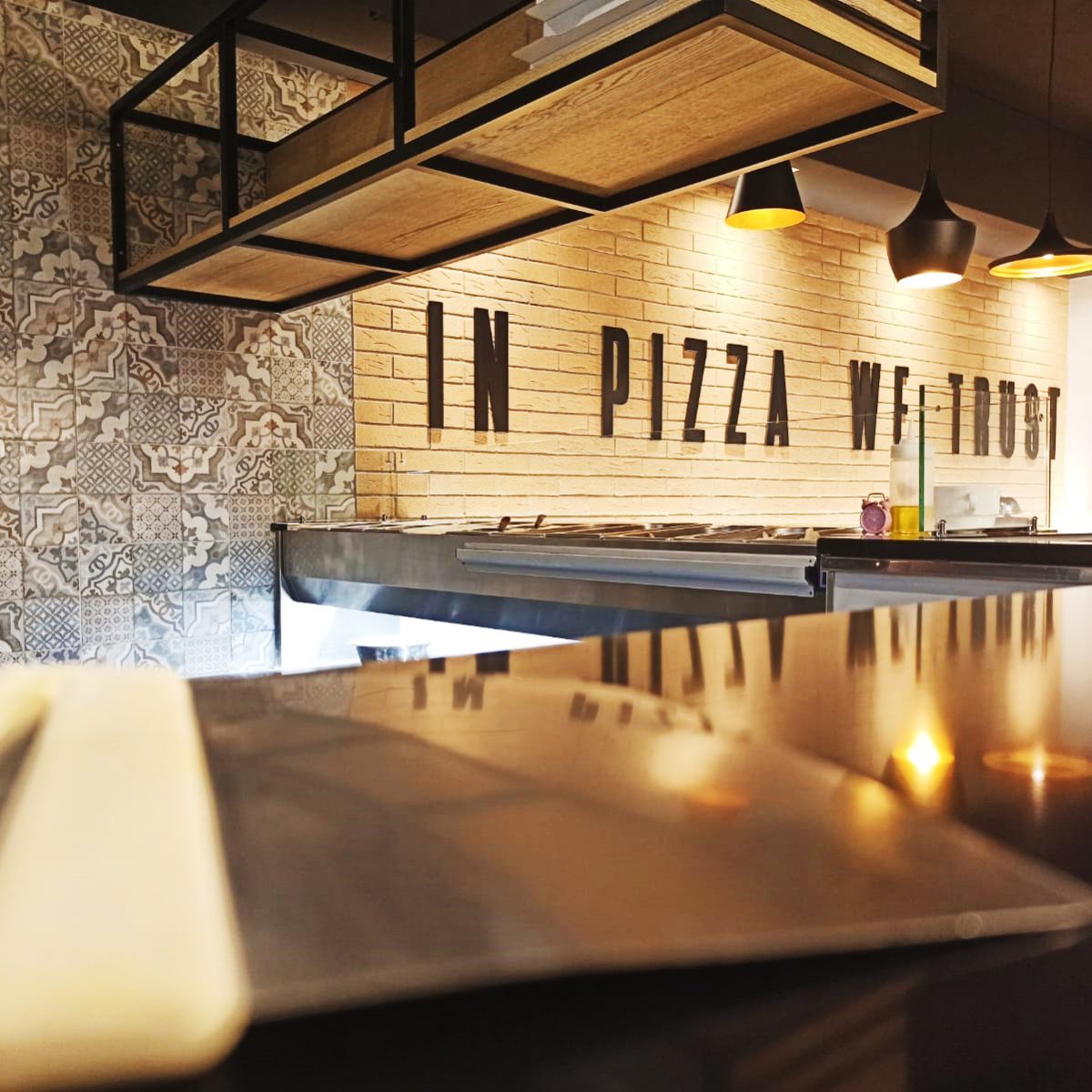 Pizzeria Moderna Der Neue Lowe